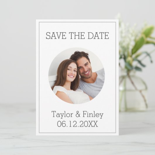 Einfache Minimal Elegantes Personalisiertes Foto H Einladung (Stehend Vorderseite)