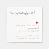 Einfache Minimal Red Heart Script Hochzeitsspass F Serviette (Vorderseite)