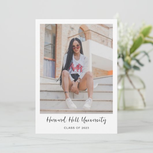 Einfache Minimal-Script-Graduierungspartei Einladung (Stehend Vorderseite)