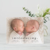 Einfache Minimal Twin Foto Geburtserklärung Ankündigung (Stehend Vorderseite)