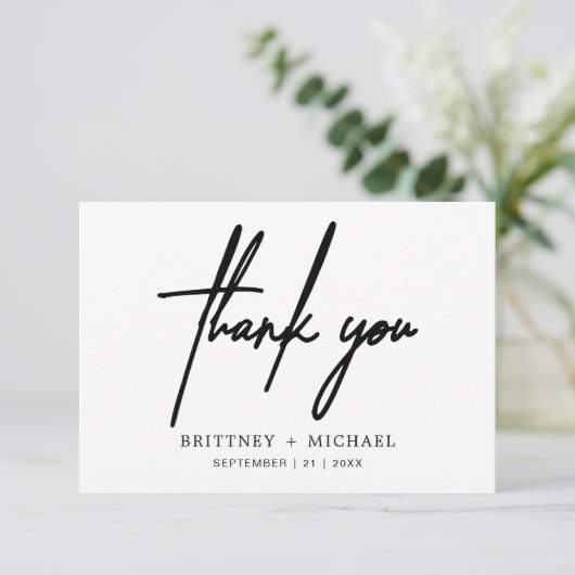 Einfache minimale moderne Script-Hochzeit Dankeskarte (Stehend Vorderseite)