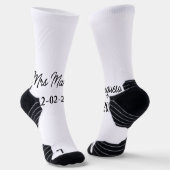 einfache minimale Monogramm MMs Mr. name date year Socken (Gewinkelt)