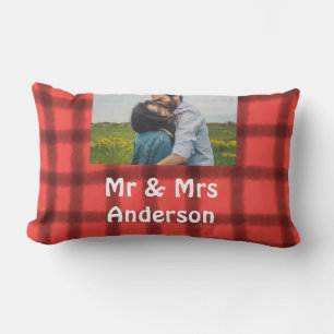 Einfache minimale mr und mrs Ihren Namen Foto rot Lendenkissen