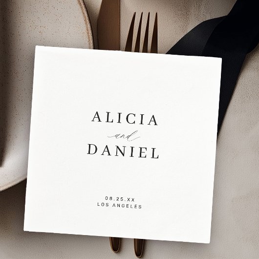 Einfache, minimalistisch-weiße, elegante Hochzeit Serviette