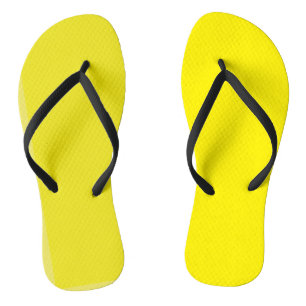 einfache, minimalistische, einfarbige, maßgeschnei badesandalen