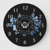 Einfache Minimalistische Logo- und Textwerbung Große Wanduhr (Vorderseite)