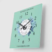 Einfache Minimalistische Logo- und Textwerbung Quadratische Wanduhr (Winkel)