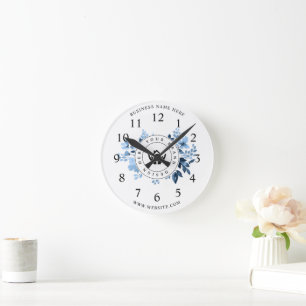 Einfache Minimalistische Logo- und Textwerbung Runde Wanduhr