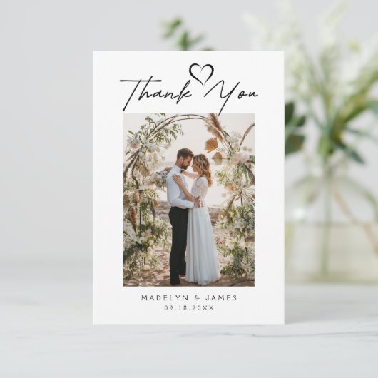 Einfache Minimalistische Schrift mit dem Foto Hear Dankeskarte (Stehend Vorderseite)