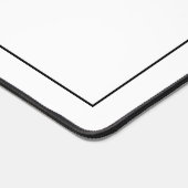 Einfache Minimalistische Schwarz-weiße Monogramm M Schreibtischunterlage (Ecke)