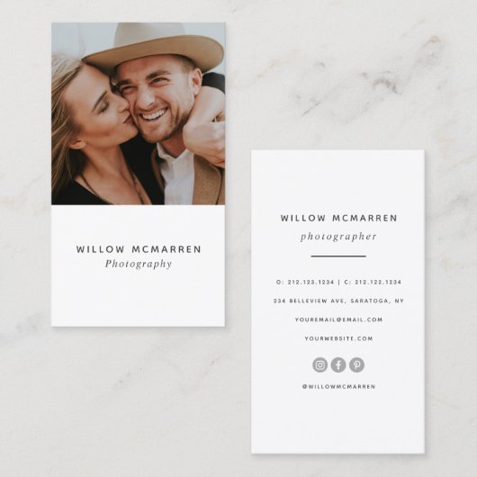 Einfache Minimalistische Trendy Visitenkarte (Vorne/Hinten)