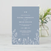 Einfache Minimalistische Wildblume Dusty Blue Wedd Einladung (Stehend Vorderseite)