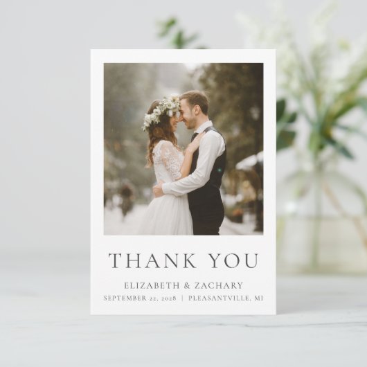 Einfache Minimalistische Zwei-Foto-Hochzeit Dankes Dankeskarte (Stehend Vorderseite)