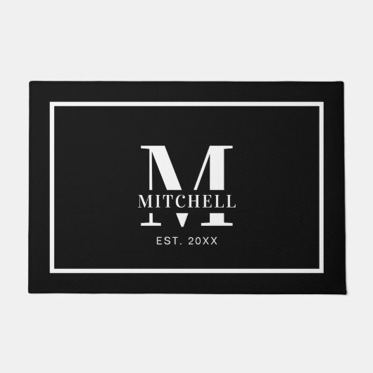 Einfache Mit Monogramm Schwarz-weiße Familienname Fußmatte (Vorderseite)