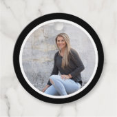 Einfache moderne Abschluss aus schwarzem Foto Geschenkanhänger (Vorderseite)