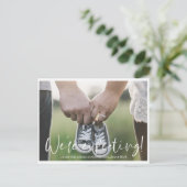 Einfache moderne Ankündigungskarte für Schwangersc Ankündigungspostkarte (Stehend Vorderseite)