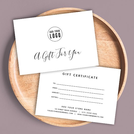 Einfache moderne Ausgabe des Geschenkgutscheins fü