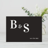 Einfache, moderne B/W-Monogramm-QR-Code Save the D Date (Stehend Vorderseite)