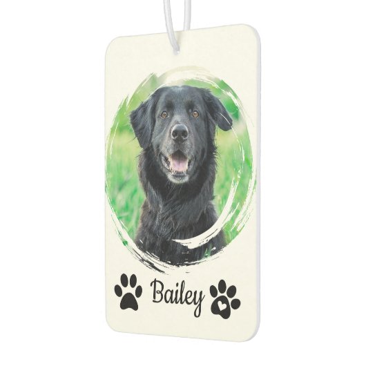 Einfache moderne Bezeichnung des Fotos Autolufterfrischer (Links)