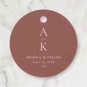 Einfache moderne Blush Brown Monogram Wedding Geschenkanhänger (Vorderseite)