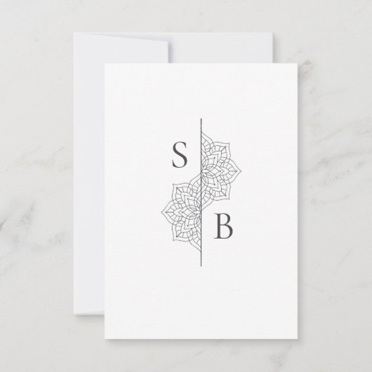 Einfache moderne Boho Monogram Mandala Wedding RSVP Karte (Rückseite)