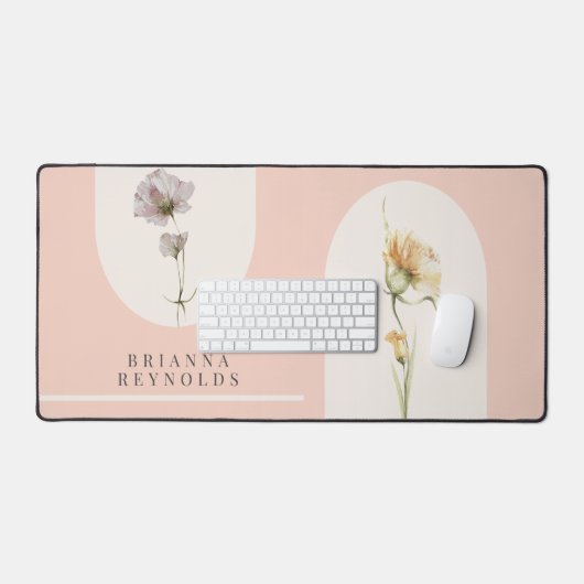 Einfache moderne Boho-Wildblumen in Soft Pink Schreibtischunterlage (Tastatur & Maus)