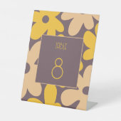 Einfache moderne braune Blume Hochzeit Tischnummer Sockelschild (Vorderseite)