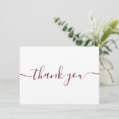 Einfache moderne Elegant Burgundy Script Dankeskarte (Stehend Vorderseite)