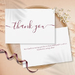 Einfache moderne Elegant Burgundy Script Dankeskarte<br><div class="desc">Einfache moderne elegante burgundy Skript danke Ihnen Karte. Sie können mit Ihrer eigenen Dankeschön-Nachricht auf der Rückseite personalisieren oder wenn Sie es vorziehen,  Ihre eigene handgeschriebene Nachricht hinzuzufügen einfach den Text löschen. Ein perfekter Weg,  um Ihnen zu danken! Entwickelt von Thisisnotme©</div>