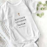 Einfache moderne Elegant Cross Baby Taufe Baby Strampler<br><div class="desc">Design besteht aus einfachen Typografie mit Sans Serif und Serif Schriftart.</div>