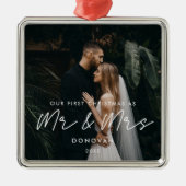 Einfache Moderne Erste Weihnachten als Mr. & Mrs.  Ornament Aus Metall (Vorne)