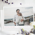 Einfache moderne Foto Rose Gold Wedding Dankeskarte<br><div class="desc">Diese einfache, stilvolle moderne Foto Hochzeit danke Ihnen Karte Vorlage zeigt Ihre Namen und Datum unter Ihrem Foto zusammen mit "LIEBE & DANKS" in Rose Gold hervorgehoben. Und die Standardfarbe für Ihre Namen und das Datum auf der Vorderseite ist ein etwas gedämpftes Schwarz. Sie können den Schriftart, die Zeichensetzung oder...</div>