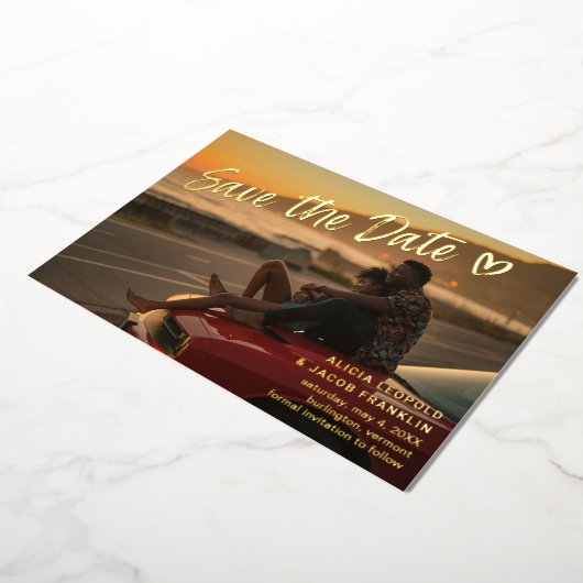 Einfache, moderne Hochzeit retten das Datum Folieneinladung (Gedreht)