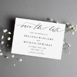 Einfache moderne kalligraphische Hochzeit rettet d Save The Date<br><div class="desc">Einfache moderne Kalligrafie Schwarz und Weiß Hochzeit speichern Sie die Date Card. Für eine erweiterte Anpassung dieses Designs,  klicken Sie bitte auf den Button "Anpassen" oben! Matching-Elemente sind ebenfalls verfügbar.</div>