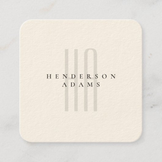 Einfache moderne Minimalistisch Beige Mit Monogram Quadratische Visitenkarte (Vorderseite)