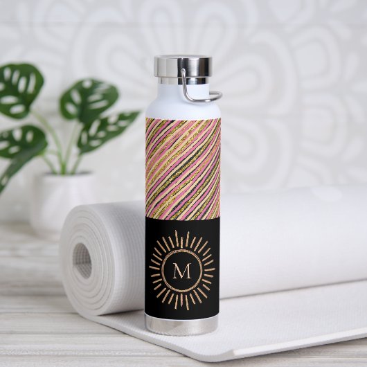 Einfache moderne Monogram Gold Black Trinkflasche (Yoga)