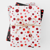 Einfache moderne Pastel Ruby Red Cranberry Polka D Geschenkpapier Set (Beispiel)