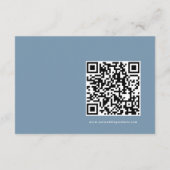 Einfache moderne QR Code Dusty Blue Floral Wedding Begleitkarte (Rückseite)