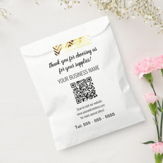 Einfache, moderne QR-Codes begünstigen Flaggen Geschenktütchen (Versiegelt)