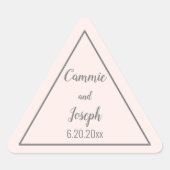 Einfache moderne rosa-graue Triangle Wedding Geome Dreieckiger Aufkleber (Vorderseite)