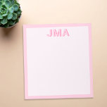 Einfache, moderne rosa Monogramm Notizblock<br><div class="desc">Erstellen Sie Ihre eigene personalisierte Monogramm-Schreibmaschine mit Ihren eigenen Initialen oder Namen in moderner minimalistischer Typografie.</div>