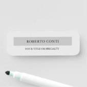 Einfache moderne Schlichte Minimalistisch Grau Namensschild (Beispiel)