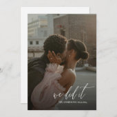 Einfache moderne Schrift Wir haben es Hochzeit-Fot Einladung (Vorne/Hinten)