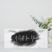 Einfache, moderne Schwarz-weiße Gutscheinkarte (Stehend Vorderseite)