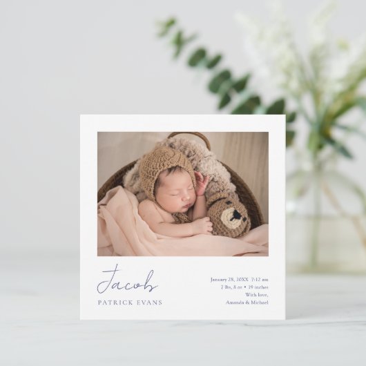 Einfache moderne Script Foto Boy oder Girl Birth Ankündigung (Stehend Vorderseite)