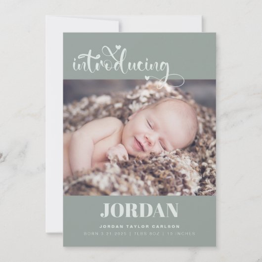 Einfache moderne Script Foto Collage Sage Birth Ankündigung (Vorderseite)