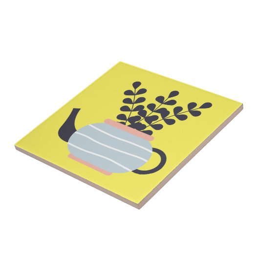 Einfache moderne Teekanne mit Pflanze in Pastelltö Fliese (Seite)