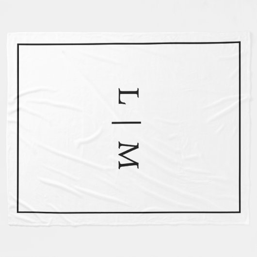 Einfache Monogram Classic Schwarz/Weiß Minimalisti Fleecedecke (Vorderseite (Horizontal))