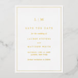 Einfache Monogram Elegant Wedding Save the Date Folieneinladung<br><div class="desc">Einfach Save the Date mit modernem und dennoch elegantem Design,  mit Ihrem zweistelligen Monogramm oben und Ihren Hochzeitsdetails,  umgeben von einer dünnen Grenze. Ein elegantes und stilvolles Design,  das sich ideal für ein minimalistisches Paar eignet.</div>