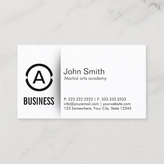 Einfache Monogram Martial Arts Business Card Visitenkarte (Vorderseite)